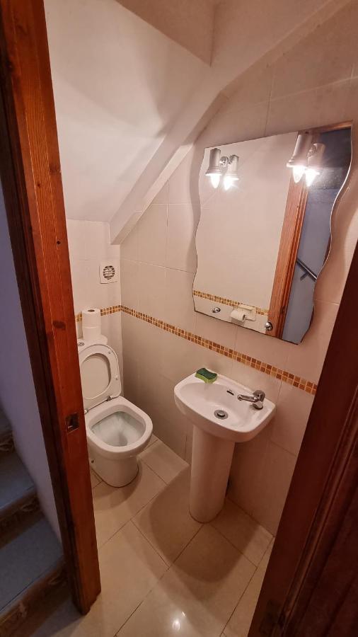 Roberto Guest House 贝纳尔马德纳 外观 照片