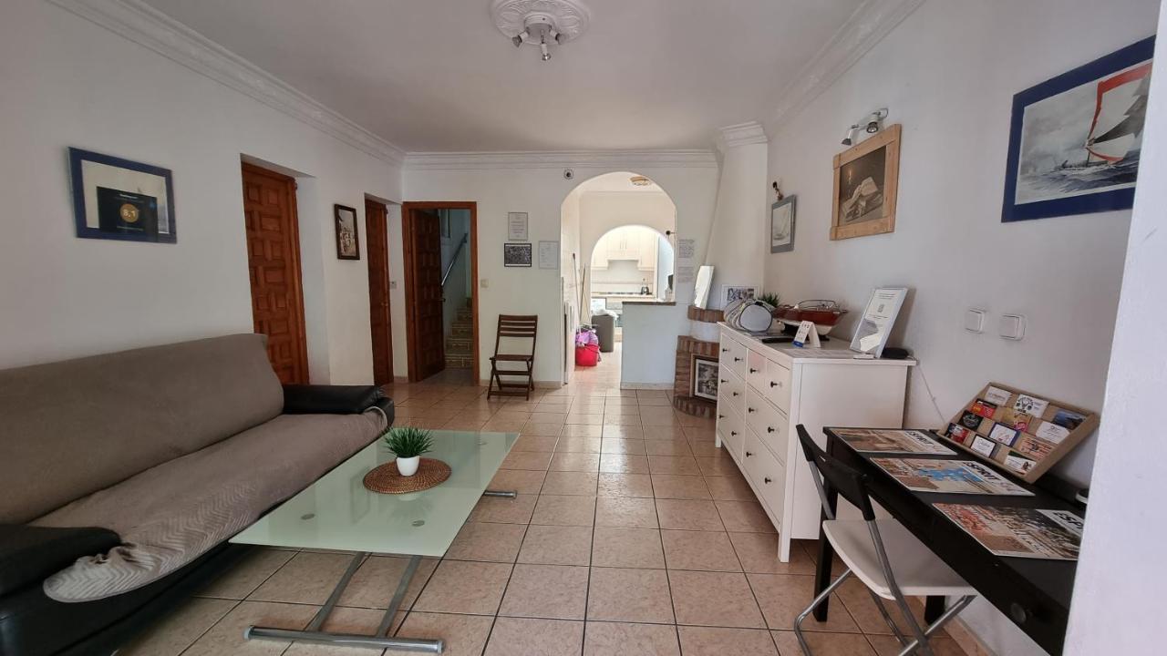 Roberto Guest House 贝纳尔马德纳 外观 照片